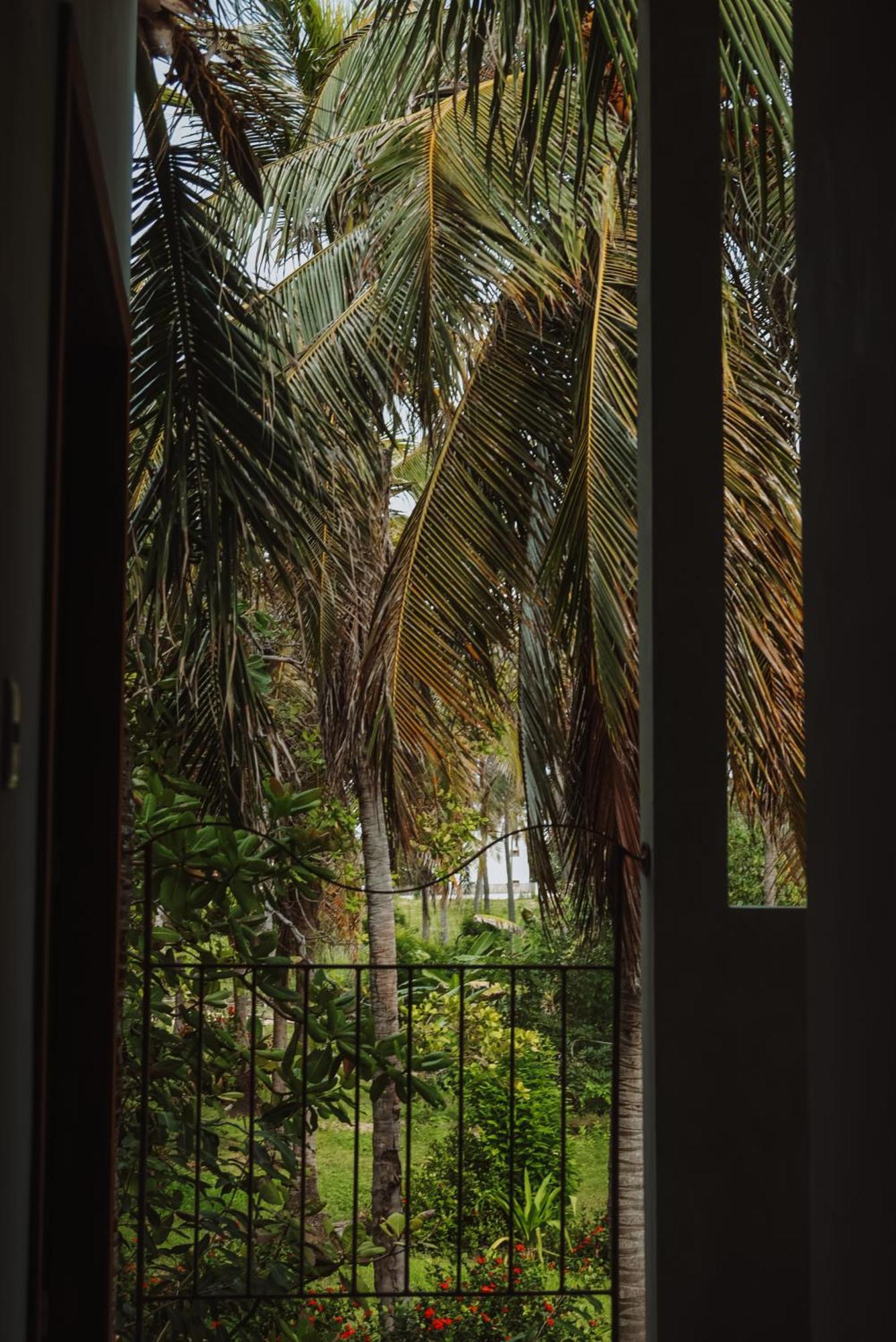 Luau Hotel 瓜吉鲁 外观 照片